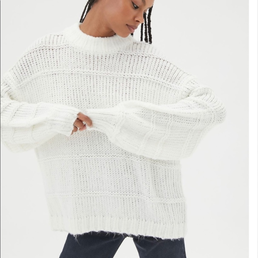 urban outfitters blue oversized chunky sweater!